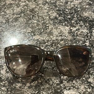 Ray-Ban Emma sunglasses